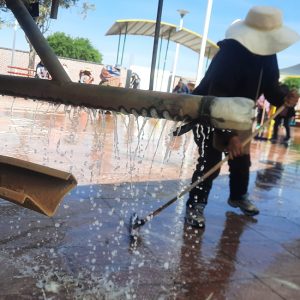 INTENDENCIA MUNICIPAL REALIZA LIMPIEZA DEL CEMENTERIO GENERAL TRAS FESTIVIDAD DE TODOS SANTOS.