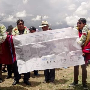 GOBIERNO MUNICIPAL REALIZA ENTREGA DE ENLOSETADO Y PLANIMETRÍA EN UNIDAD VECINAL 2–E