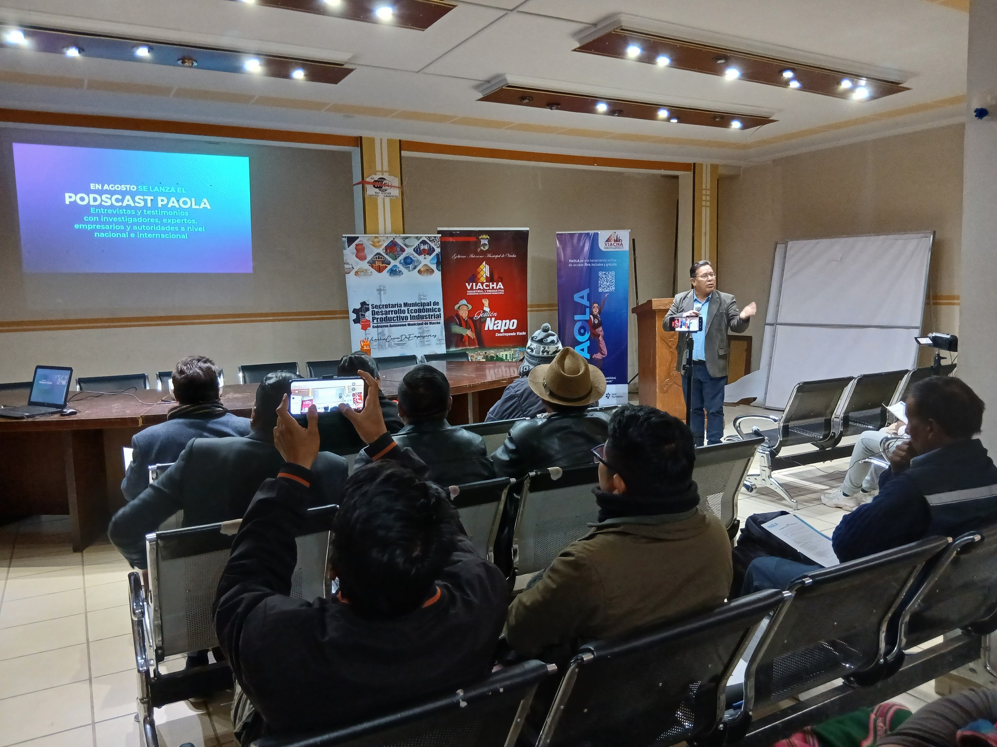 𝐕𝐢𝐚𝐜𝐡𝐚 𝐥𝐚𝐧𝐳𝐚 𝐥𝐚 𝐩𝐥𝐚𝐭𝐚𝐟𝐨𝐫𝐦𝐚 𝐝𝐢𝐠𝐢𝐭𝐚𝐥 𝐏𝐀𝐎𝐋𝐀 𝐩𝐚𝐫𝐚 𝐨𝐫𝐢𝐞𝐧𝐭𝐚𝐫 𝐥𝐚𝐛𝐨𝐫𝐚𝐥𝐦𝐞𝐧𝐭𝐞 𝐚 𝐣𝐨́𝐯𝐞𝐧𝐞𝐬 𝐲 𝐬𝐞𝐜𝐭𝐨𝐫𝐞𝐬 𝐩𝐫𝐨𝐝𝐮𝐜𝐭𝐢𝐯𝐨𝐬